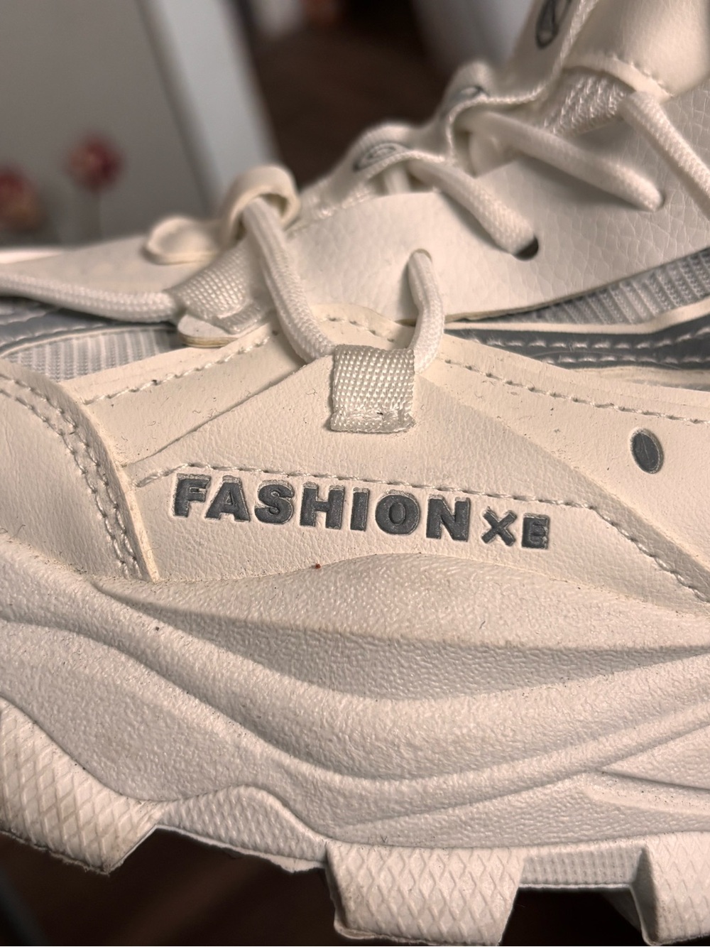 Men’s Athletic Sneakers in Cream White. 204 - Picture 3 of 4